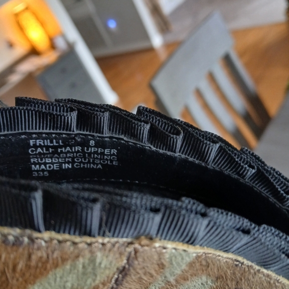 Betsy Johnson Calf Hair Camo Boots Luke New Size 8 - Picture 6 of 6